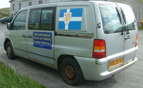 Hill's 'consular vehicle' with the fake registration plate.