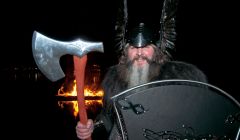 Jarl Sigurd the Stout in front of his burning gallay.