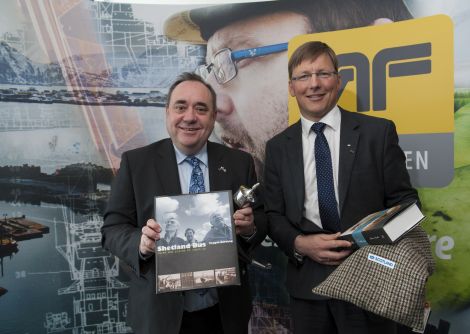 First minister Alex Salmond meets AF Gruppen chief executive Pal Egil Rønn at the company's Oslo headquarters this week.