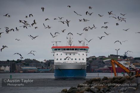 NorthLink ferry Hrossey on its way south via the north booth. Pic. Austin Taylor