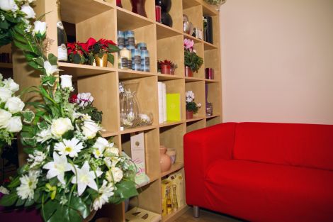 Relax and discuss your floral requirements in the new seating area