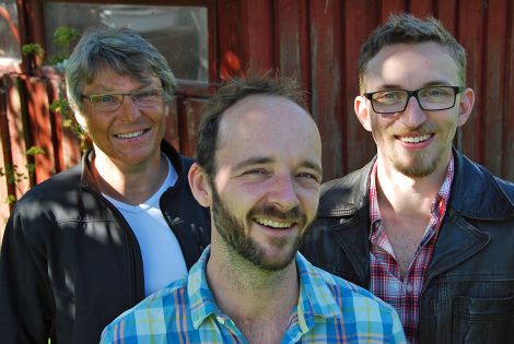 This year, Jes Kroman (left) visits the festival with his latest project, the Fionia Stringband.