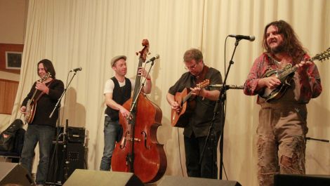 Leon Hunt n Tet (as in quartet here) having a 'bloody excellent time'. Photo Olivia Abbott