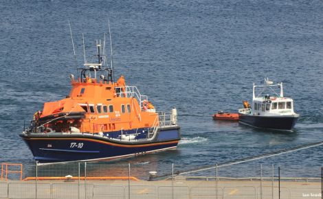 The tour boat Alluvion being towed ashore to the SBS Base at Greenhead on Friday afternoon. Photo Ian Leask