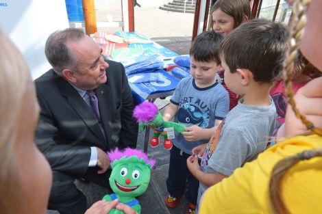 First minister Alex Salmond lending a helping hand at the launch of the 'My Legacy Wish' at the Clickimin Leisure Centre on Wednesday afternoon, part of the built up to the 2014 Commonwealth Games, in Glasgow.