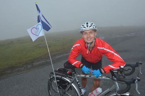 Sean Batty didn't let the weather get him down...well he wouldn't, would he. Photo Malcolm Younger/Millgaet Medai