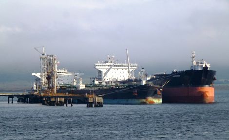 The Aberdeen and Overseas Yosemite berthed at jetty 4 at Sullom Voe - Photo: John Bateson.