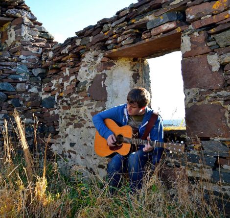 Singer songwriter Arthur Nicholson.