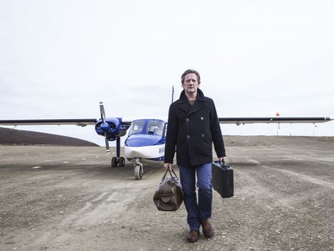 Detective inspector Jimmy Perez (Douglas Henshall) arriving on his native Fair Isle to investigate murder - Photo: BBC