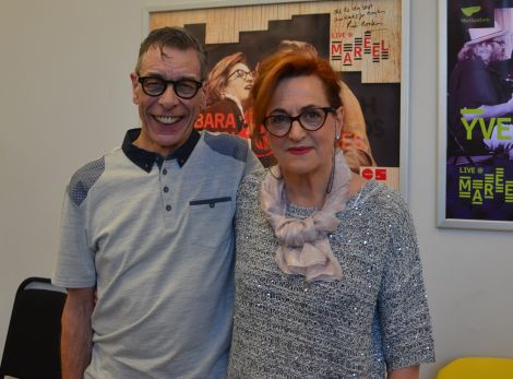 Rab Noakes and Barbara Dickson following their near sell-out show at Mareel. The pair were kitted out in Tesco threads after Flybe managed to lose their luggage in Edinburgh. Photo: Shetnews