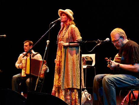 The singer was flanked by Irish accordionist Alan Kelly and English songwriter Boo Hewerdine. Photo: Chris Brown