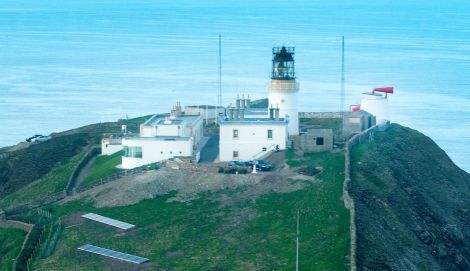 150330 Sumburgh Head lighthouse