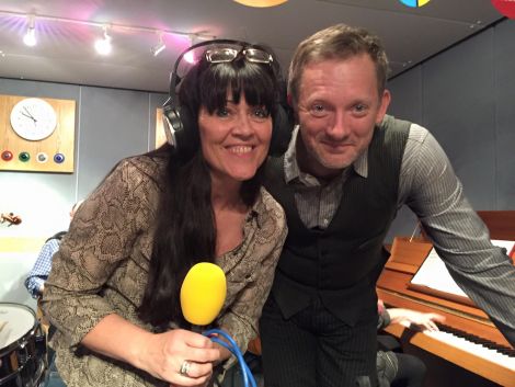 BBC Radio Shetland's Jane Moncrieff with Shetland actor Douglas Henshall. Photo: BBC Radio Shetland