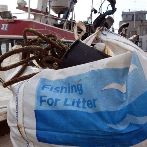 The Fishing for Litter campaign provides bags for fishermen to collect sea-borne rubbish and bring it ashore. Photo Kimo International