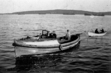 The lifeboat being used as a ferry between Bressay and Lerwick between the wars. Photo Shetland Museum and Archives