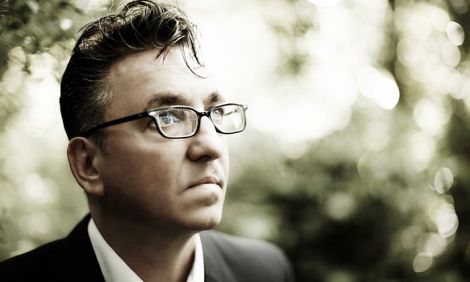 Distinguished Sheffield singer-songwriter Richard Hawley will play an intimate show as part of this year's Screenplay.