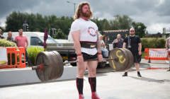 Dhanni Moar tackling the deadlift in Manchester. Photo: A Wade Photography