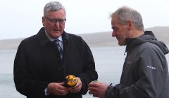 Scottish fishing minister Fergus Ewing with Shetland Fishermen's Assocation's Leslie Tait. Photo: Hans J. Marter/Shetland News