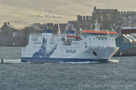 Passenger ferry Hrossey arriving in Lerwick.