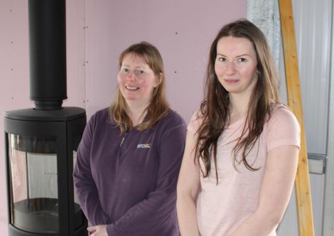 Hazel Mackenzie and her daughter Kayleigh. Photo: Shetland News/Chris Cope.