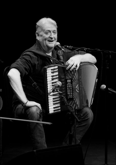 “If he tells himsel’ ony mair jokes we’ll never get oot o’ here,” said Aly of his long-standing musical compadre. Photo: Dale Smith.