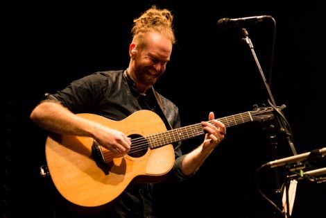 Newton Faulkner's music hit the sweet spot between infectious melody and musicianship. All photos: Steven Johnson