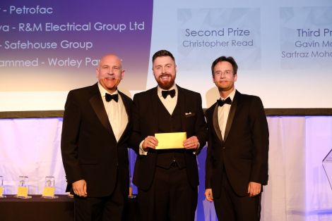 Award winner Daniel Gear (centre) with EIC CEO Stuart Broadley (left) and Dr Ian Broadbent (right), MBA director at Robert Gordon University.