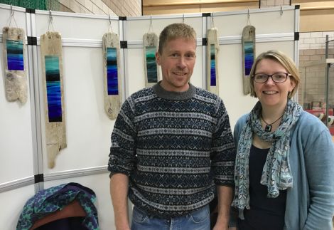 Cheryl Jamieson, pictured with husband Derek, is celebrating nearly ten years as a glass fusion craftmaker under the name Glansin Glass. Photo: Shetland News/Neil Riddell.