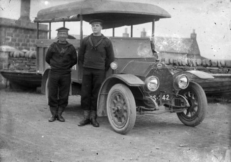 Around 70% of Shetlanders in war service were mariners. Many were in the Royal Navy, through membership of the local reserve unit, and when war broke out these sailors manned local defences and patrols.  Eventually younger men were transferred to operations elsewhere as the war escalated.  Here are men from a mobile gun's crew at Grutness, Dunrossness. Photo: Courtesy of Shetland Museum