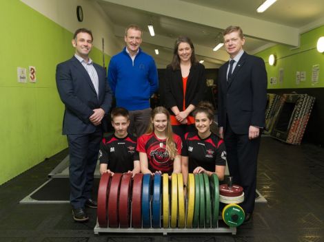 Sportscotland's Chris Hilary, Shetland MSP Tavish Scott, sports minister Aileen Campbell and SIC convenor Malcolm Bell alongside members of Shetland (Hurricanes) ACSC. Photo: Sportscotland