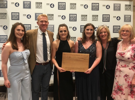 Aimee and Kirsty Budge (centre) flanked by Countryfile's Adam Henson and Charlotte Smith and family. Photo: BBC's The Food Programme Twitter.