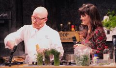 MasterChef Gary Maclean demonstrating some of his cooking skills to compere Jane Moncrieff and the 200 strong audience. Photos: Hans J Marter/Shetland News